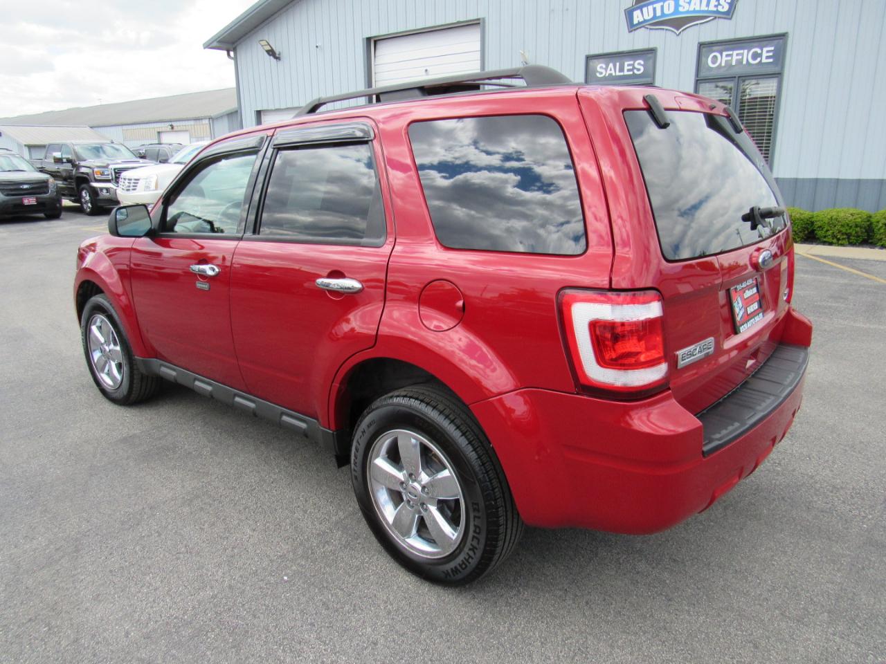 Ford Escape 4WD 4dr XLT 2011
