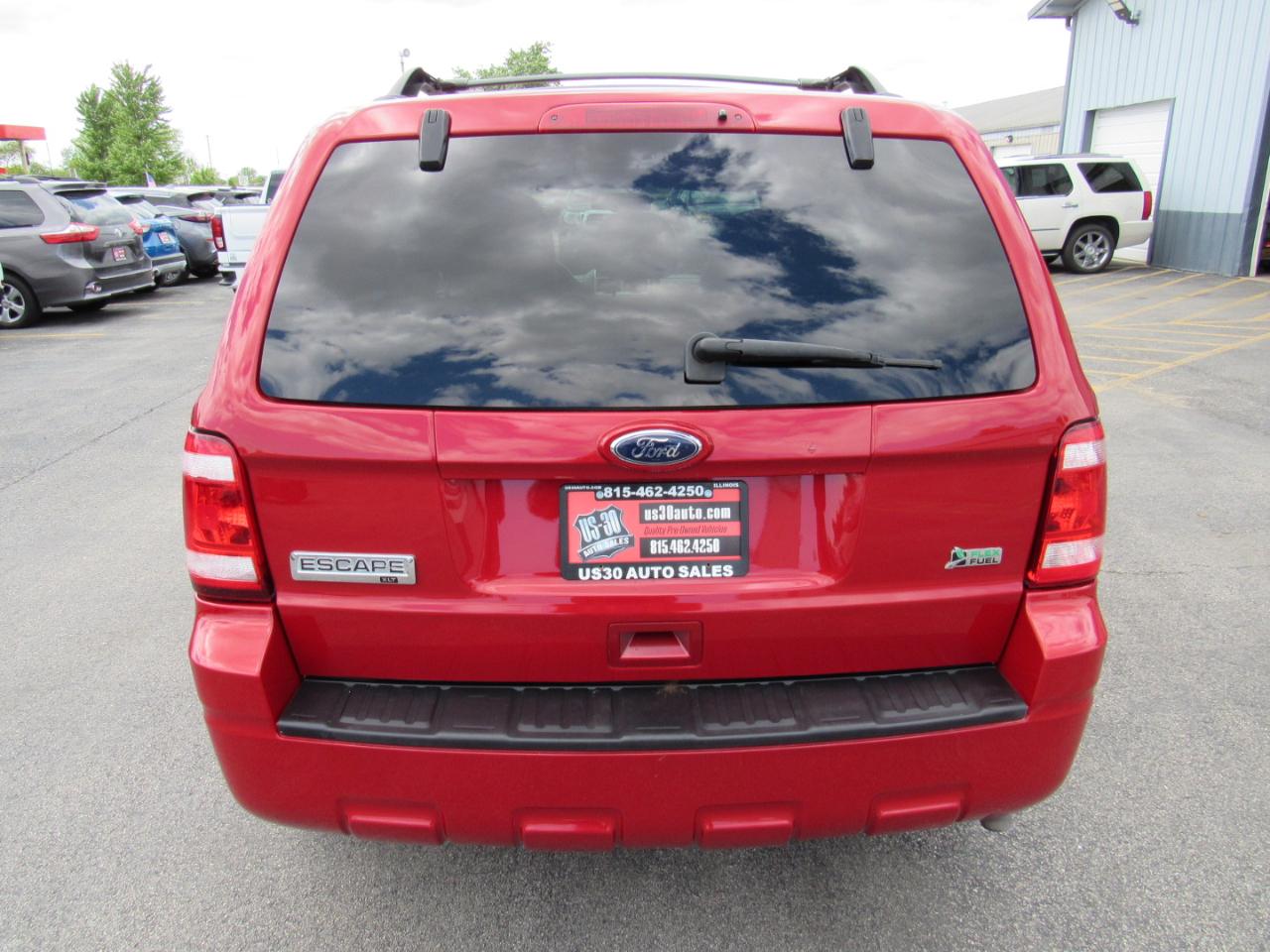 Ford Escape 4WD 4dr XLT 2011