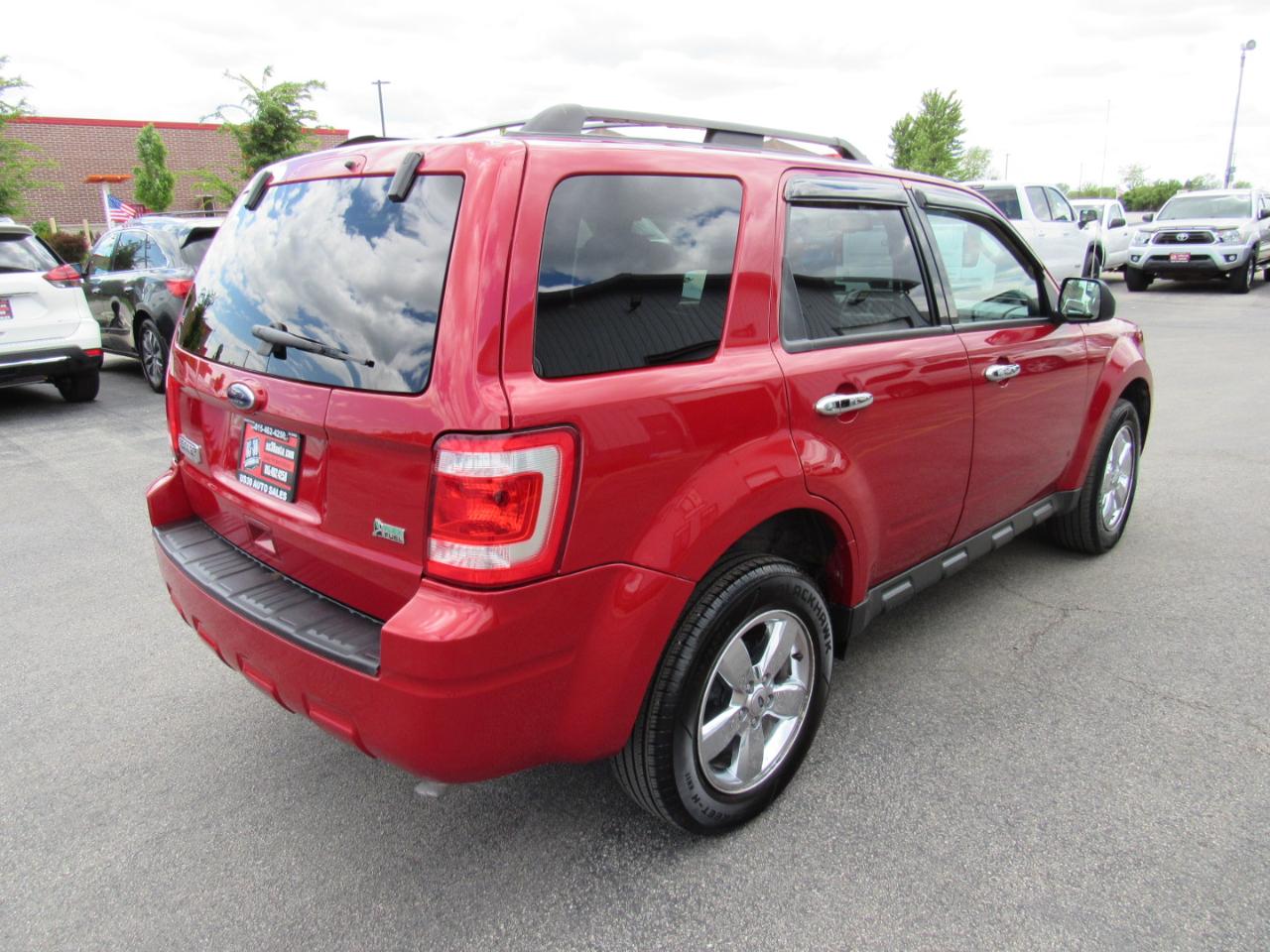Ford Escape 4WD 4dr XLT 2011