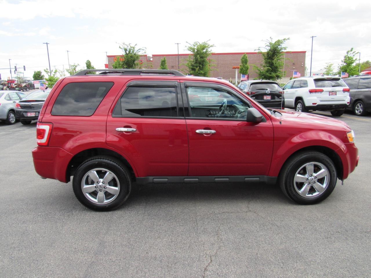 Ford Escape 4WD 4dr XLT 2011