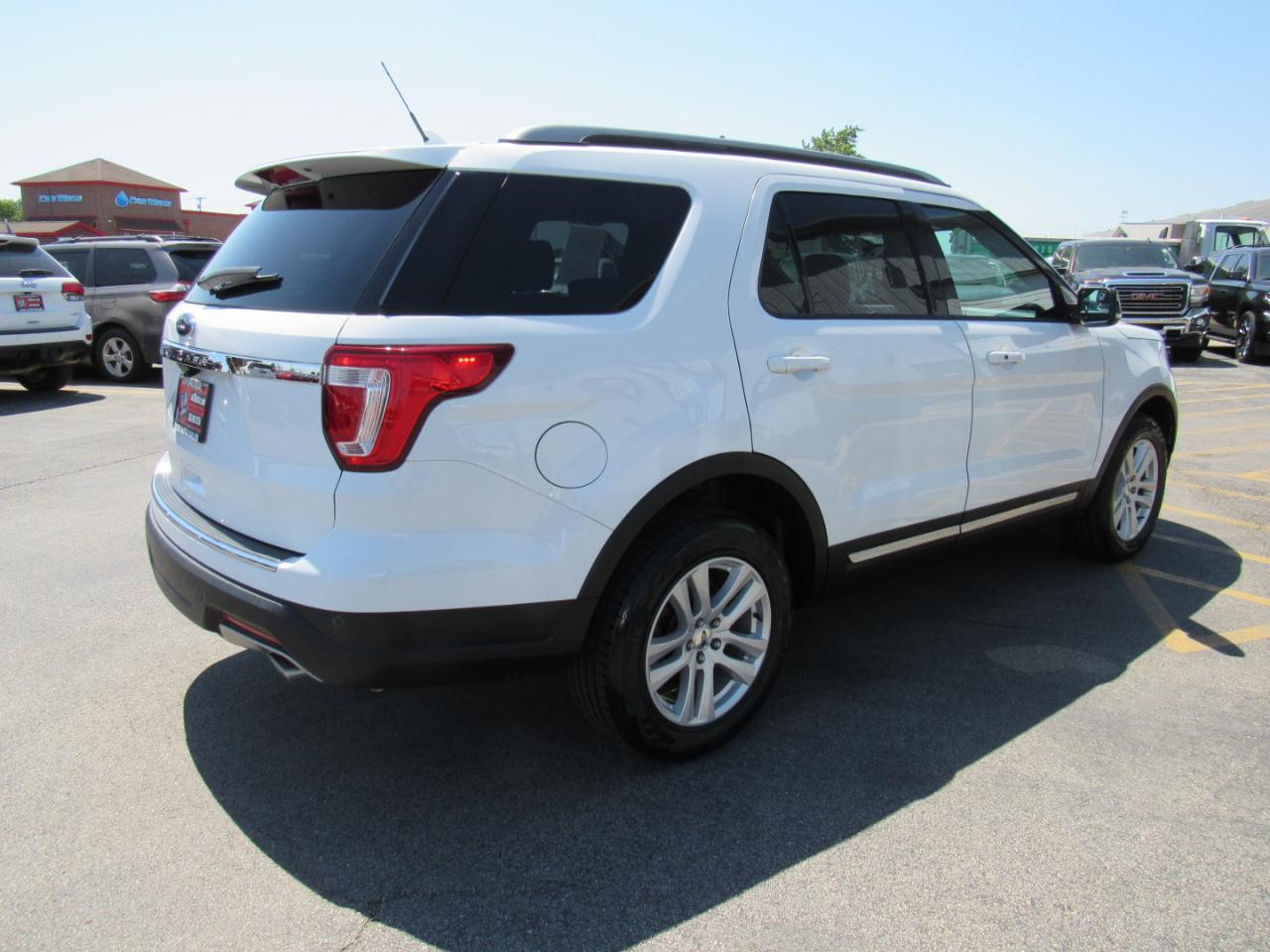 Ford Explorer XLT 4WD 2018