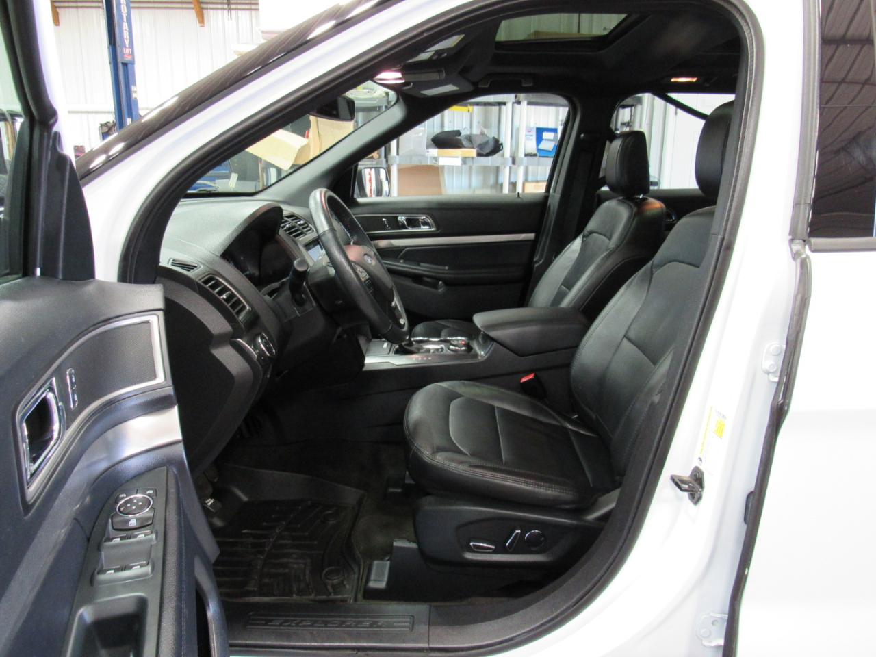 Ford Explorer XLT 4WD 2018