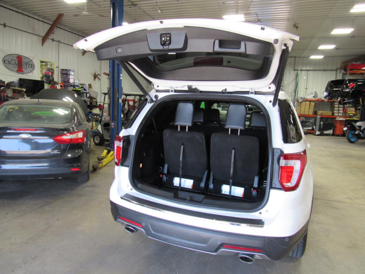 Ford Explorer XLT 4WD 2018