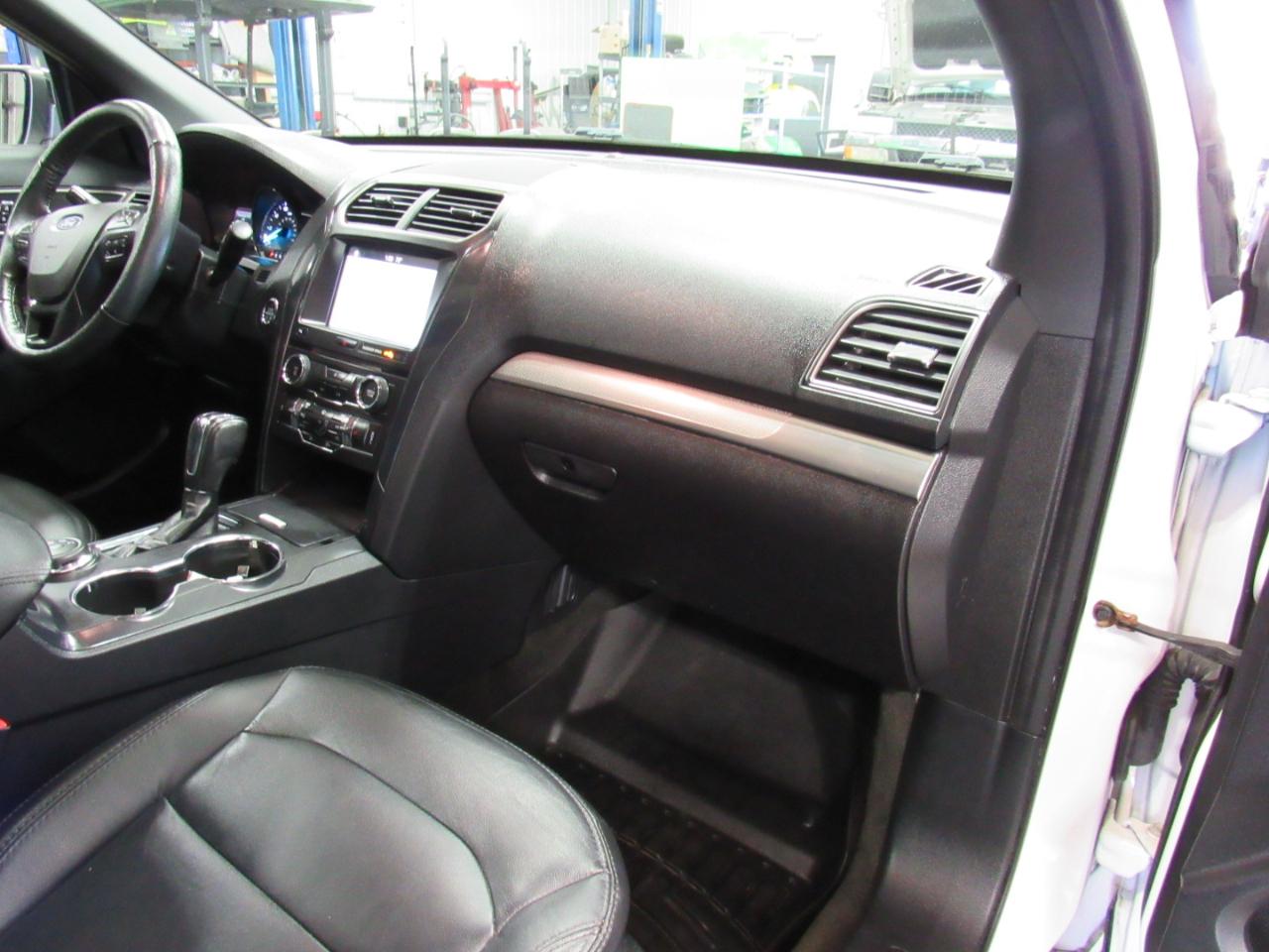 Ford Explorer XLT 4WD 2018