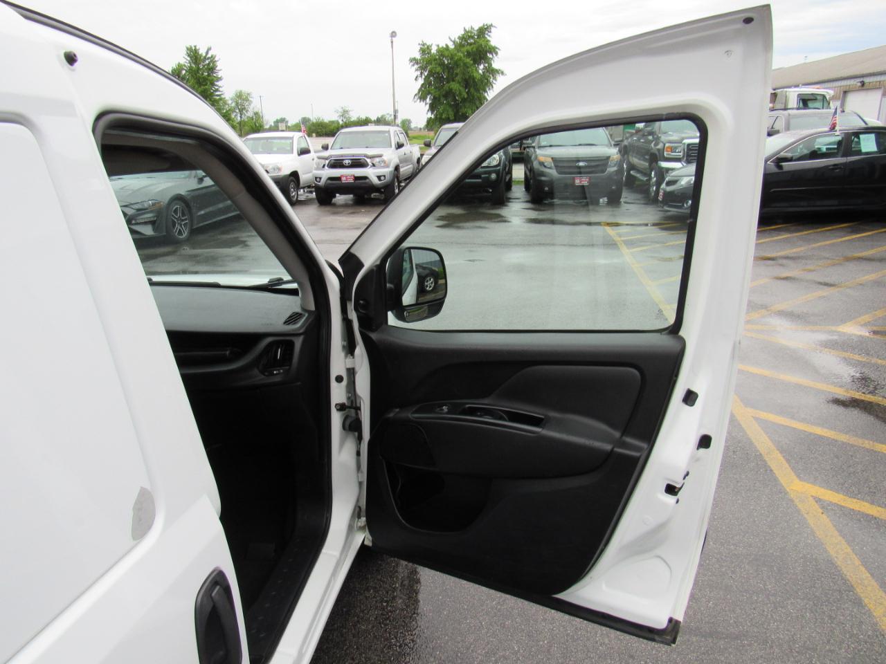 RAM ProMaster City Cargo Van 122" WB Tradesman 2016