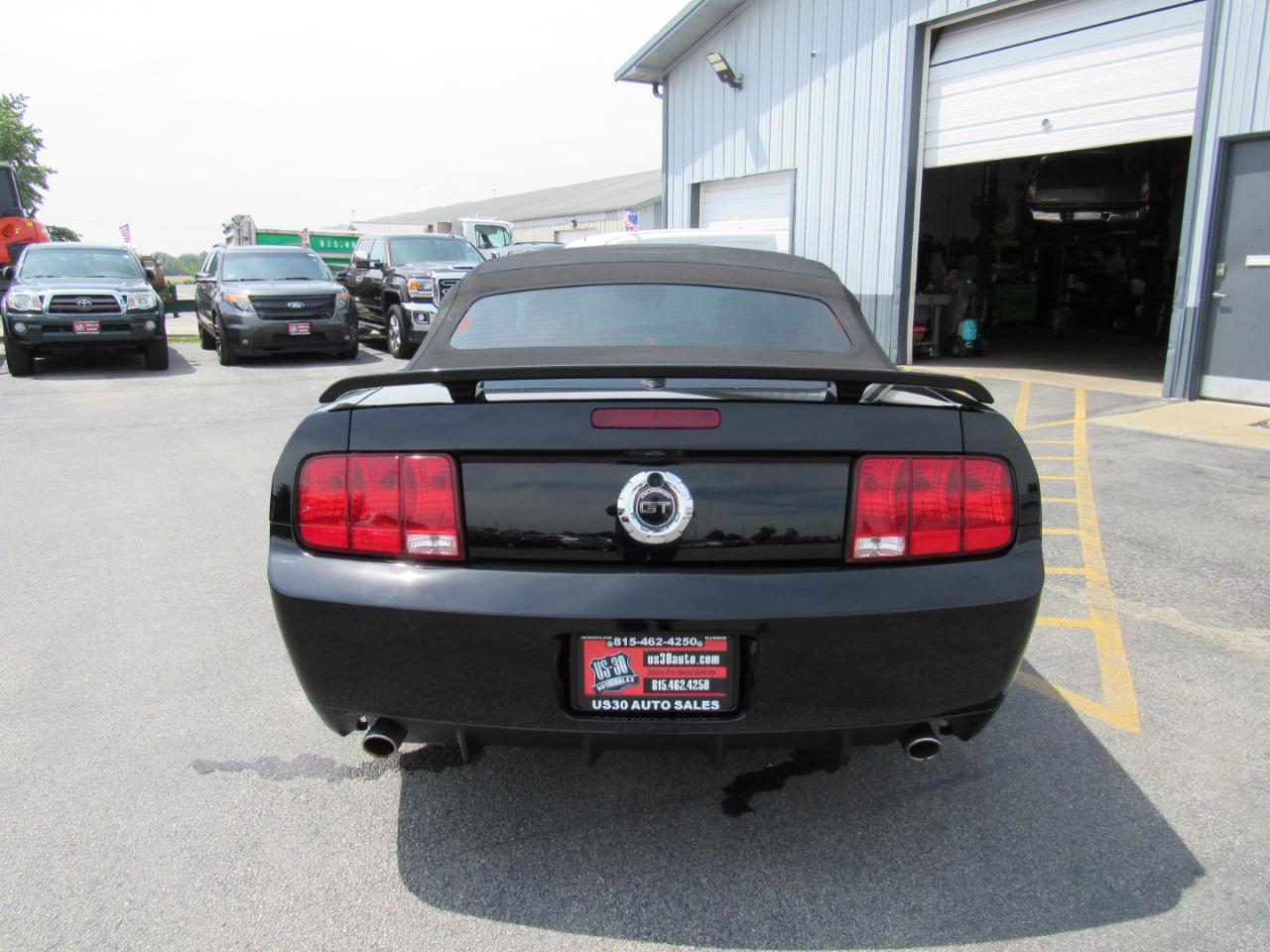 Ford Mustang 2dr Conv GT Deluxe 2008