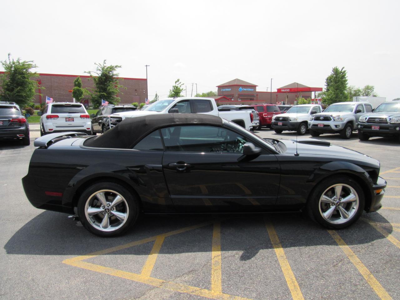 Ford Mustang 2dr Conv GT Deluxe 2008
