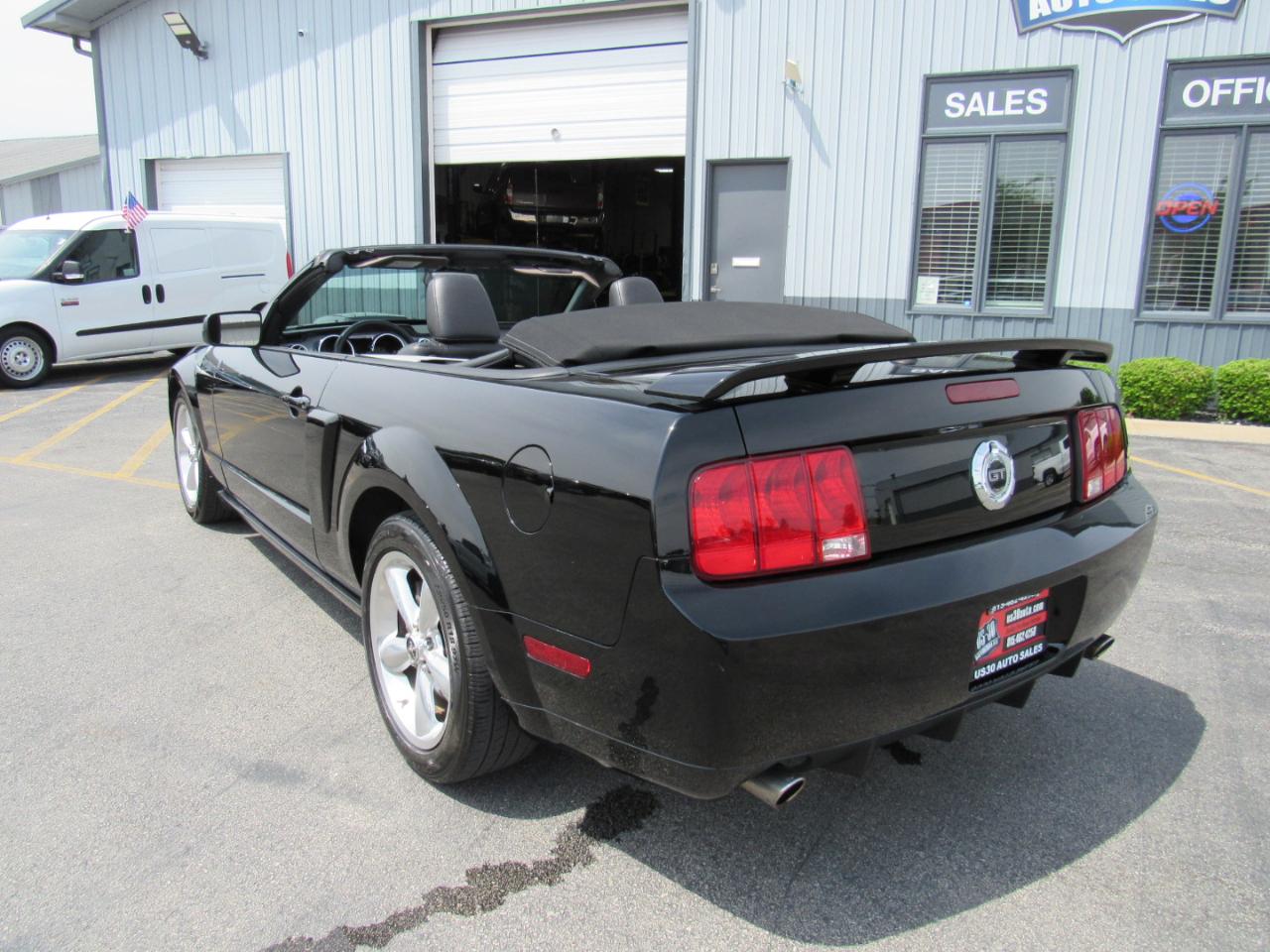 Ford Mustang 2dr Conv GT Deluxe 2008