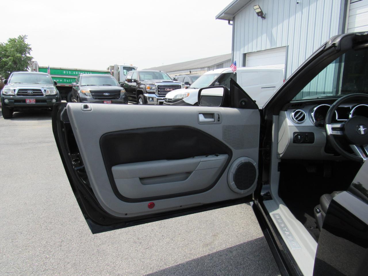 Ford Mustang 2dr Conv GT Deluxe 2008
