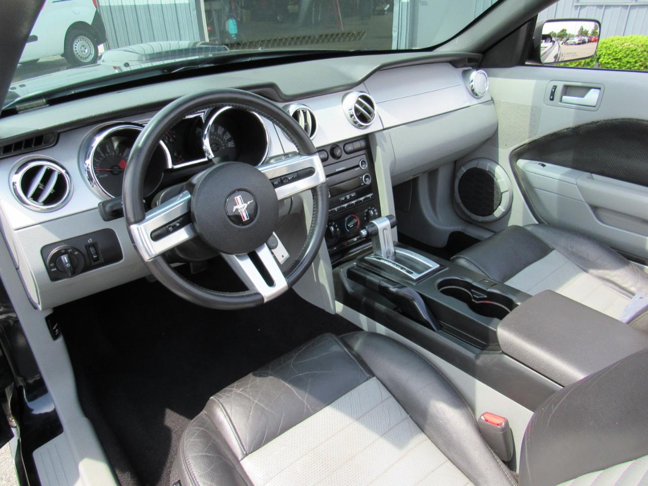 Ford Mustang 2dr Conv GT Deluxe 2008