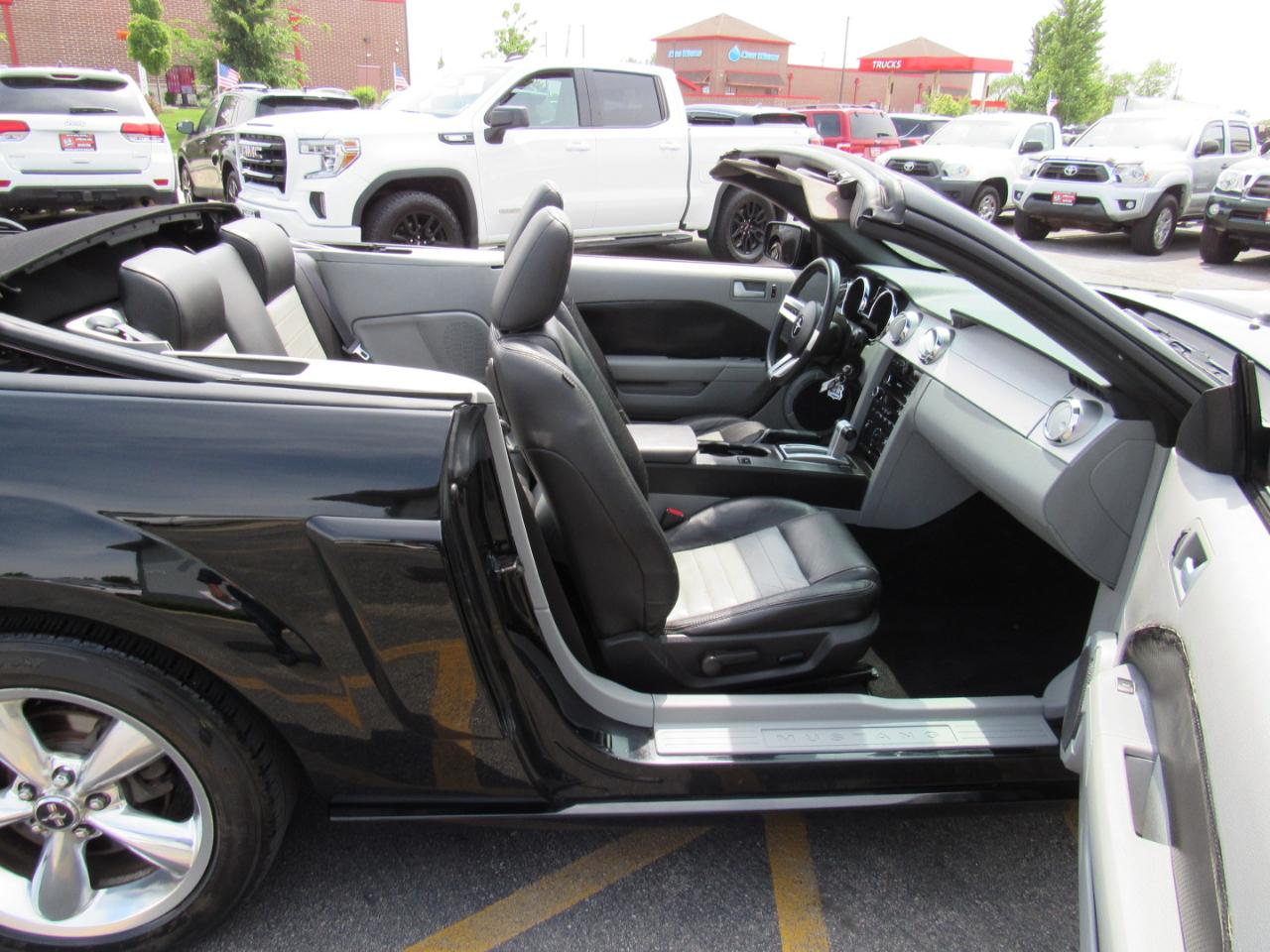 Ford Mustang 2dr Conv GT Deluxe 2008