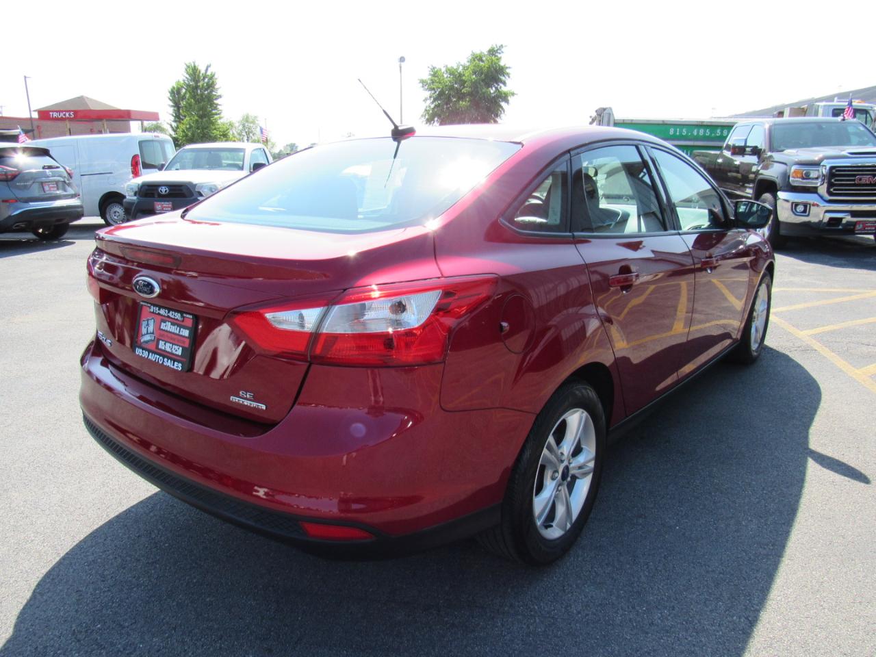 Ford Focus 4dr Sdn SE 2013