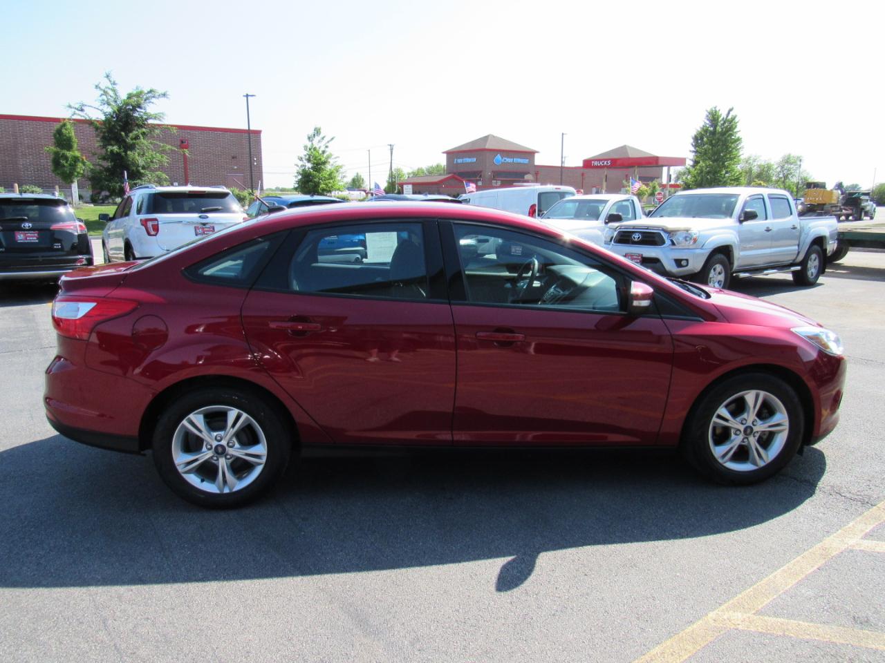 Ford Focus 4dr Sdn SE 2013