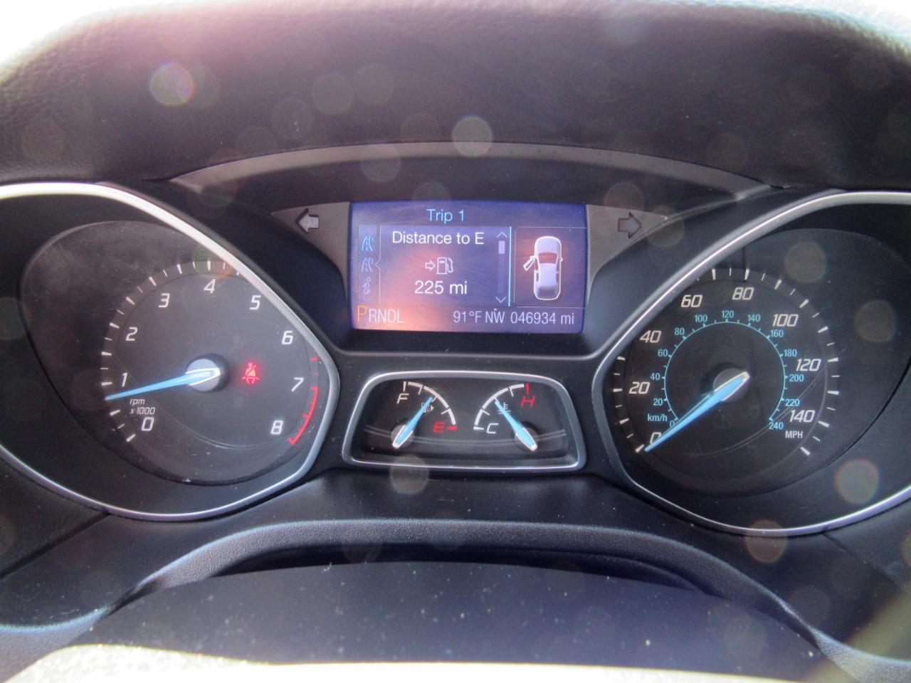 Ford Focus 4dr Sdn SE 2013