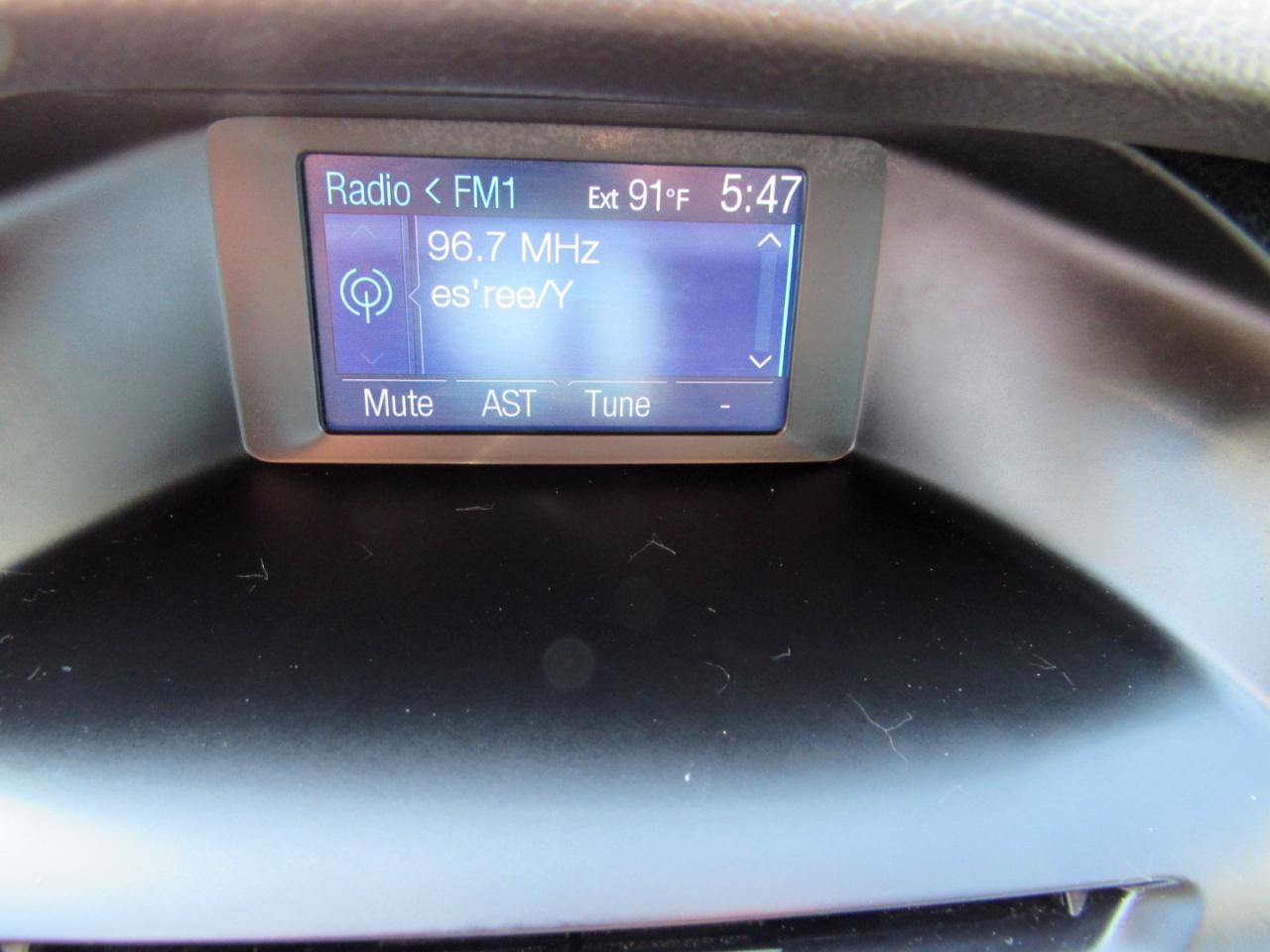 Ford Focus 4dr Sdn SE 2013