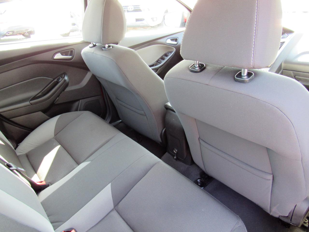 Ford Focus 4dr Sdn SE 2013