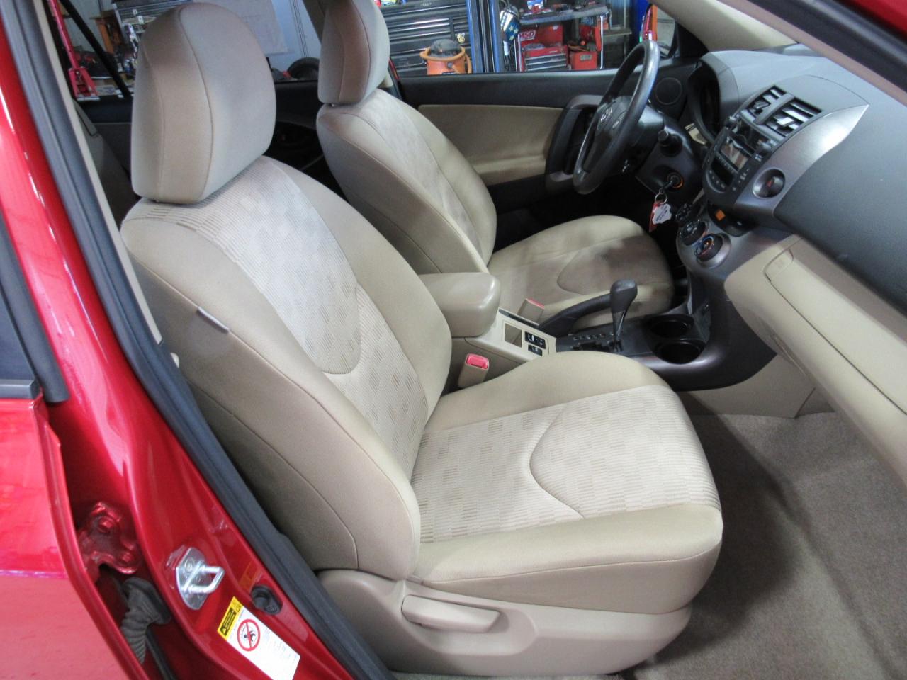 Toyota RAV4 4WD 4dr 4-cyl 4-Spd AT (Natl) 2009