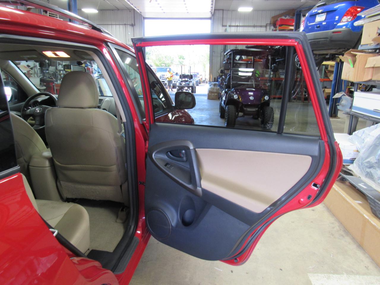 Toyota RAV4 4WD 4dr 4-cyl 4-Spd AT (Natl) 2009