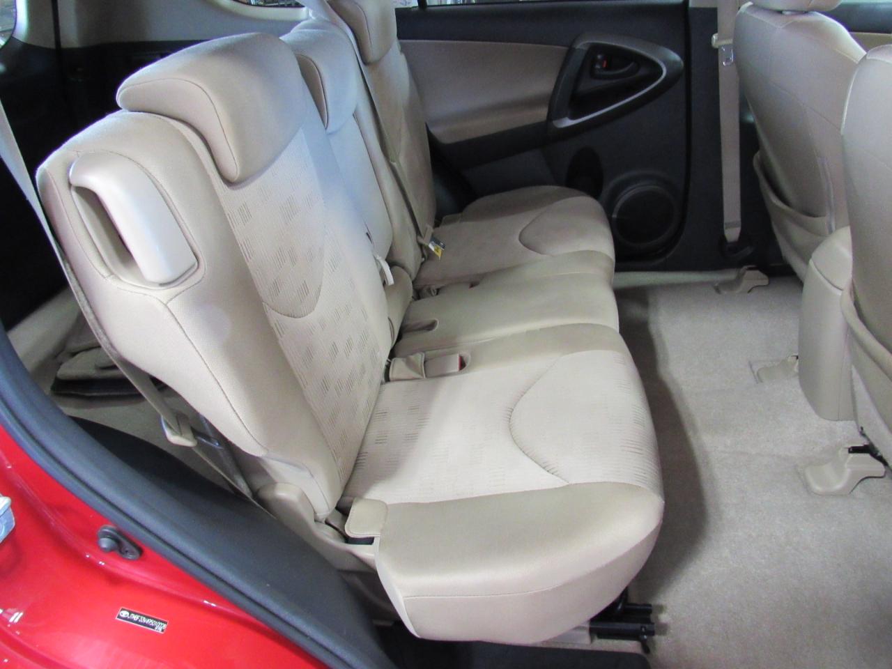 Toyota RAV4 4WD 4dr 4-cyl 4-Spd AT (Natl) 2009