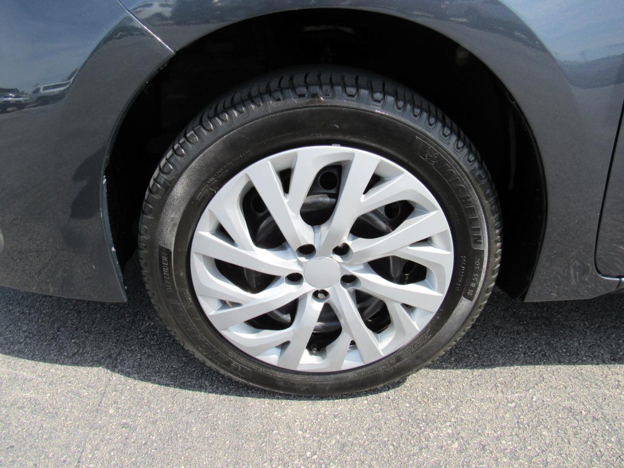 Toyota Corolla 4dr Sedan LE Auto 2017