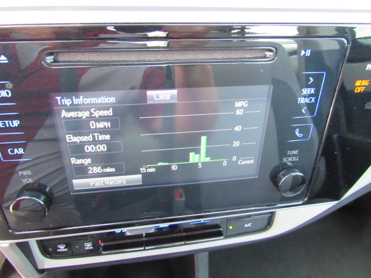Toyota Corolla 4dr Sedan LE Auto 2017