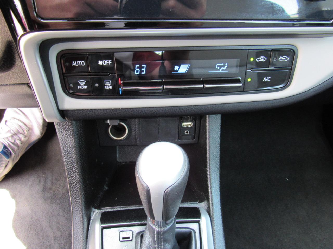 Toyota Corolla 4dr Sedan LE Auto 2017