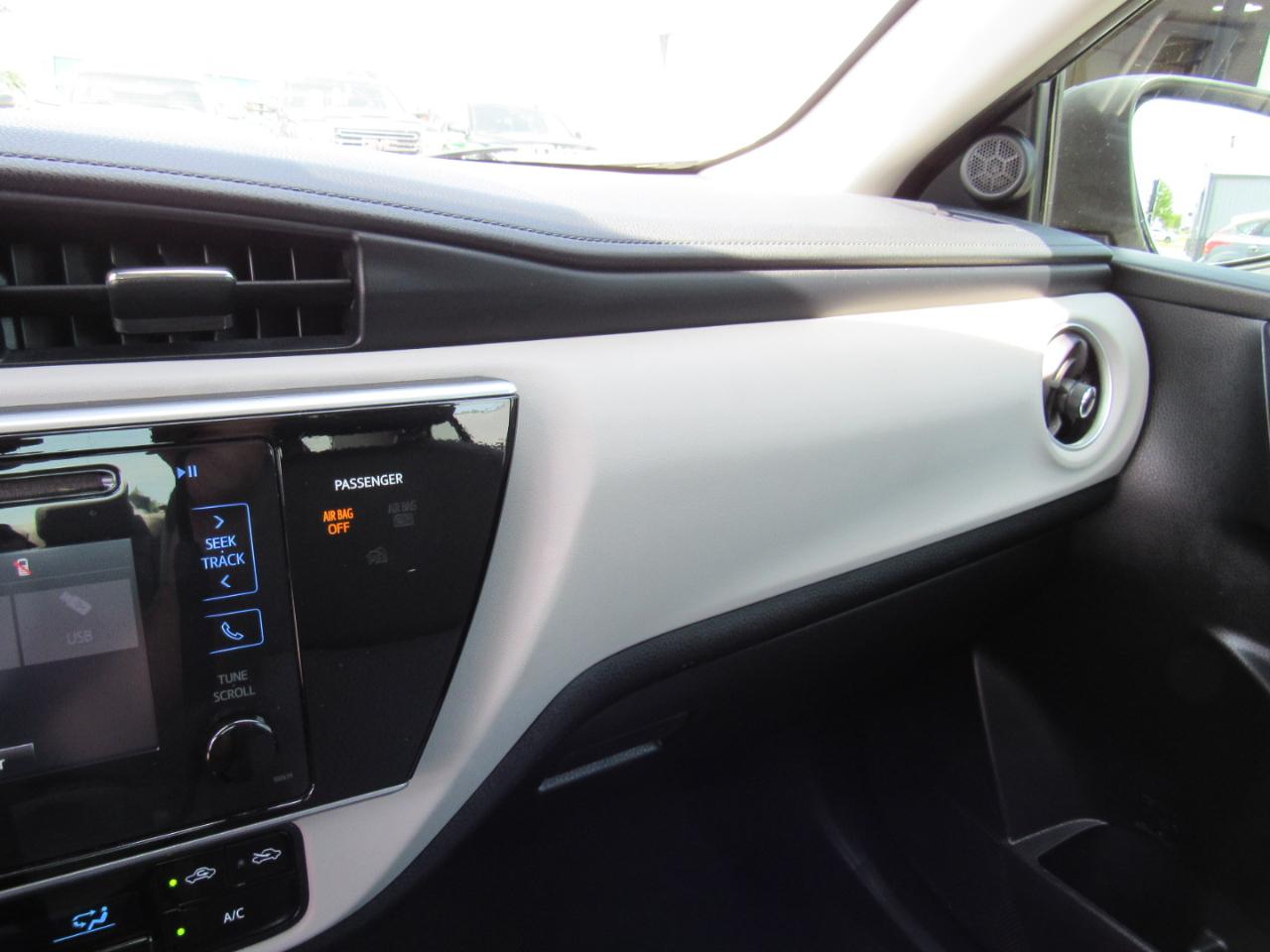 Toyota Corolla 4dr Sedan LE Auto 2017