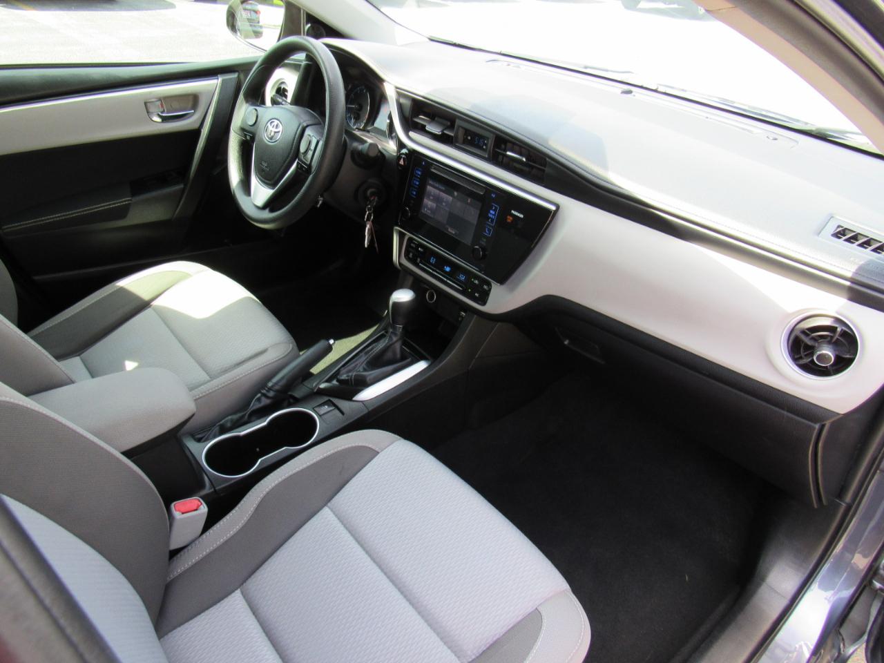 Toyota Corolla 4dr Sedan LE Auto 2017