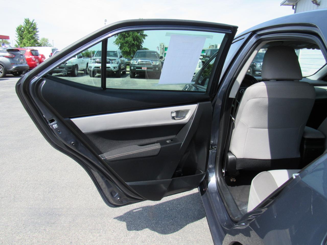 Toyota Corolla 4dr Sedan LE Auto 2017