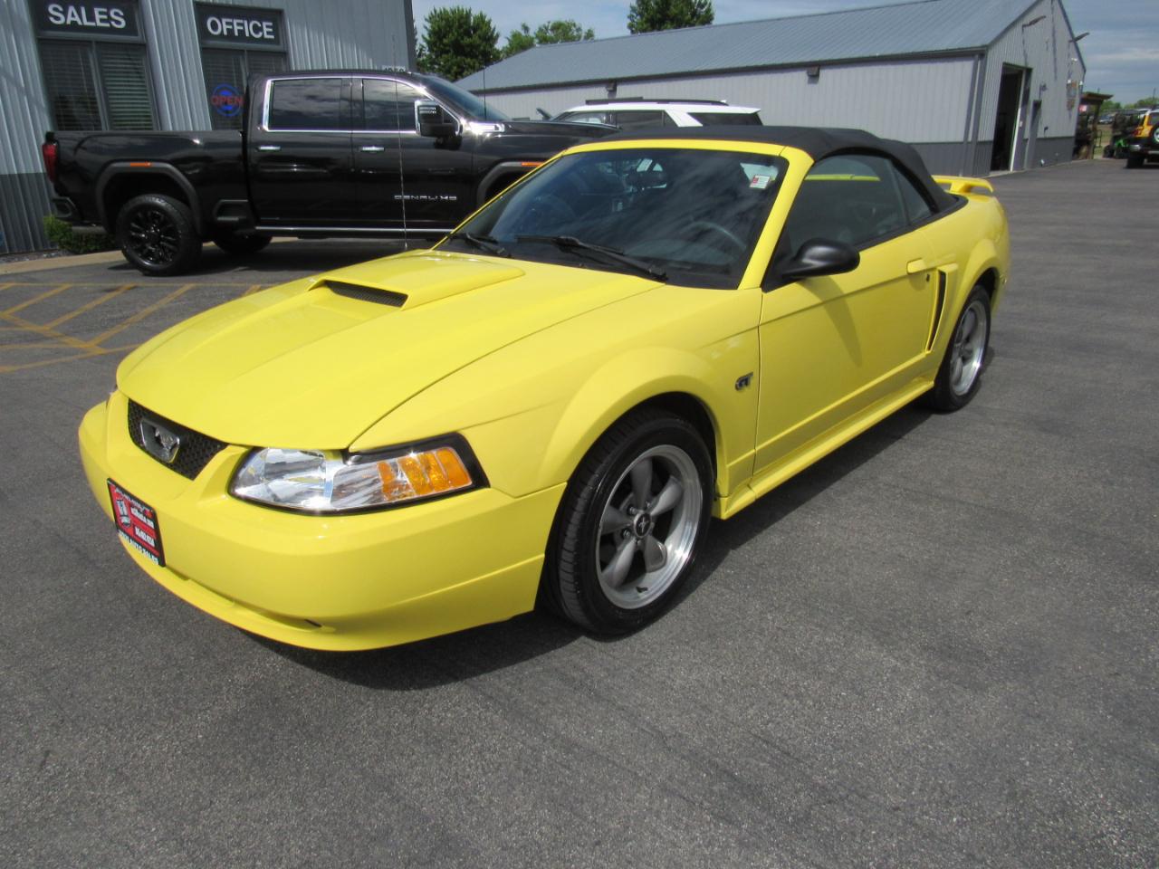Ford Mustang 2dr Convertible GT Deluxe 2001