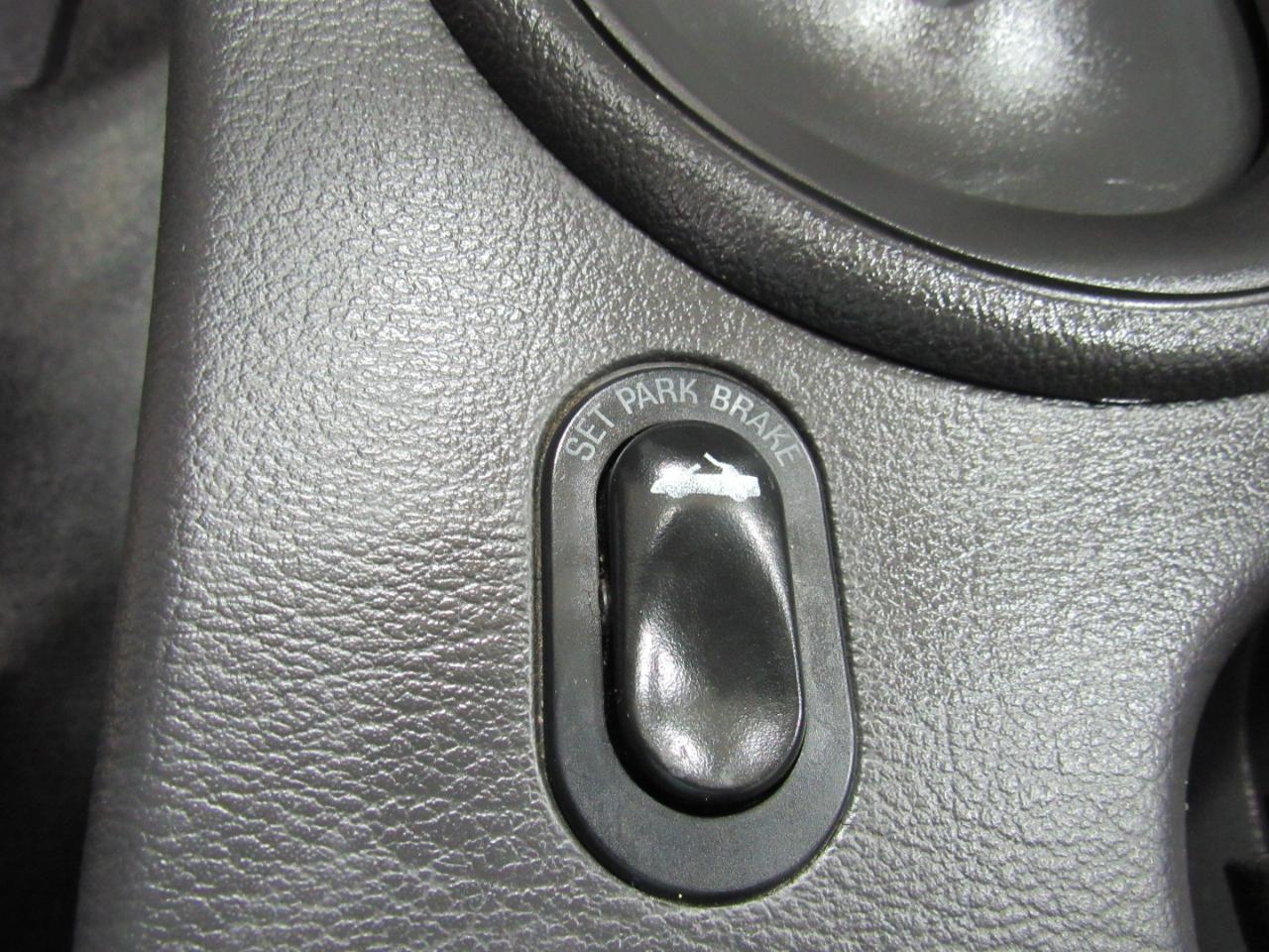 Ford Mustang 2dr Convertible GT Deluxe 2001