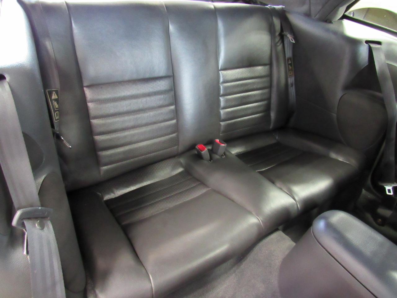 Ford Mustang 2dr Convertible GT Deluxe 2001