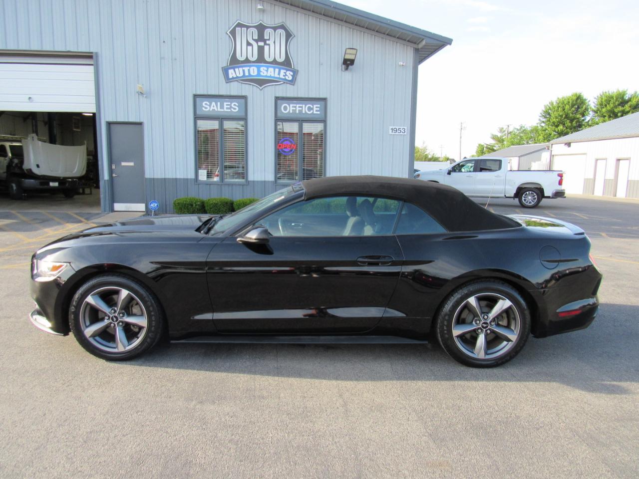 Ford Mustang 2dr Conv V6 2016