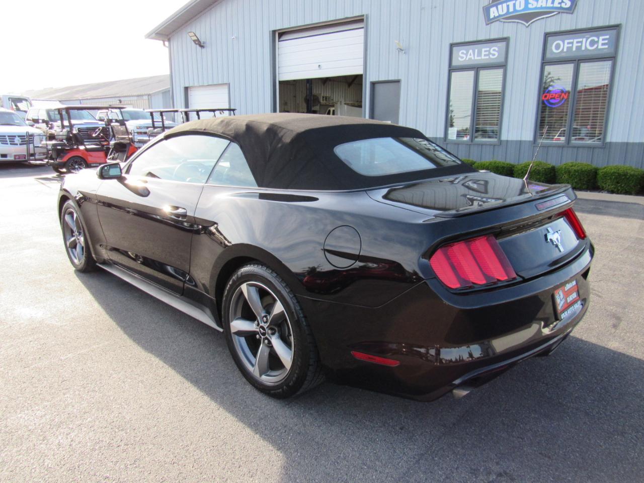 Ford Mustang 2dr Conv V6 2016
