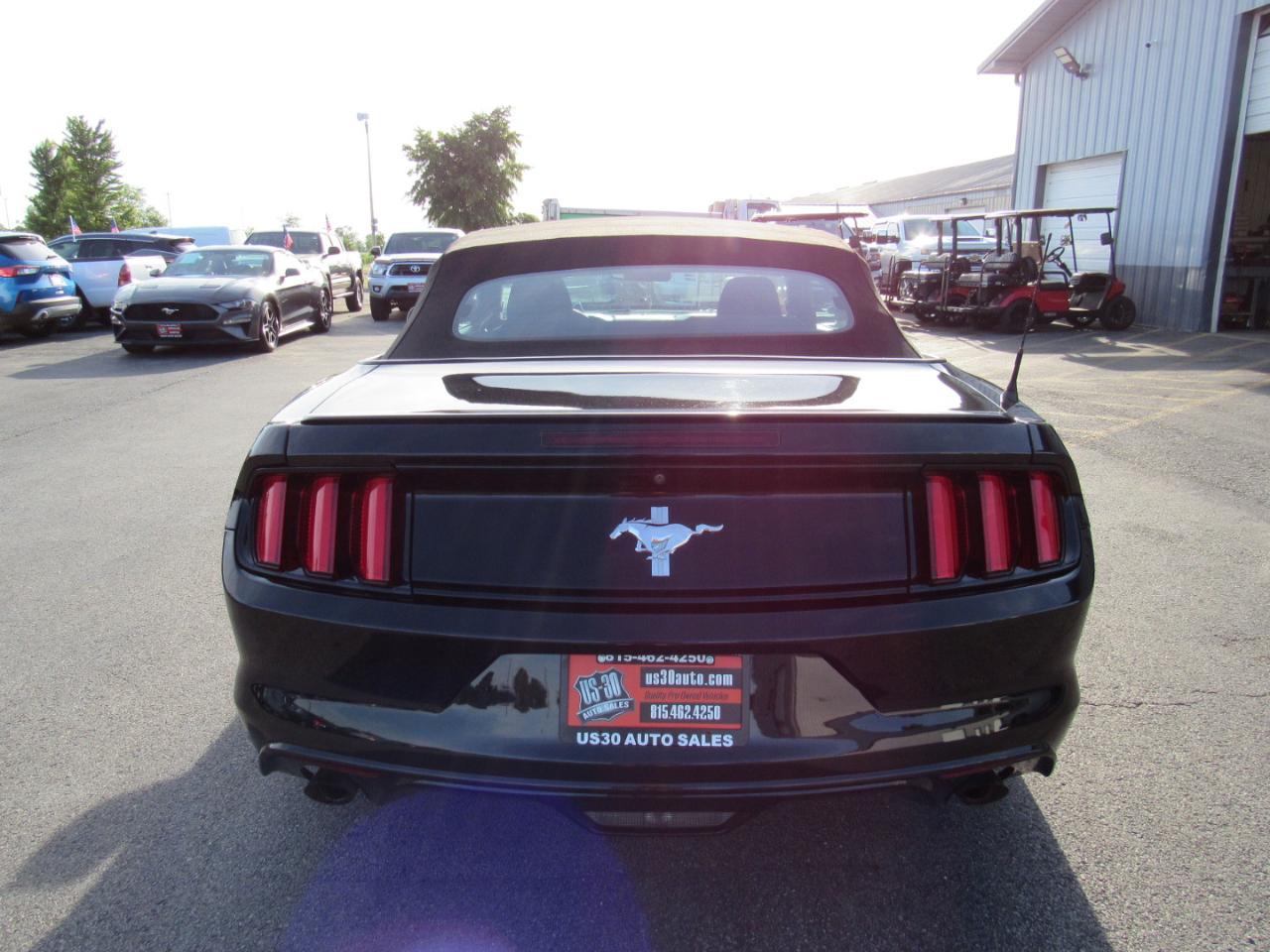 Ford Mustang 2dr Conv V6 2016