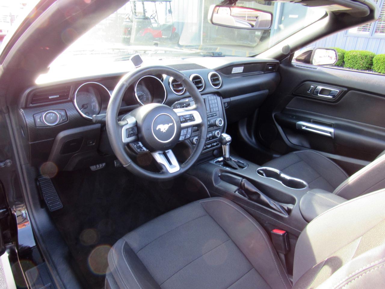 Ford Mustang 2dr Conv V6 2016