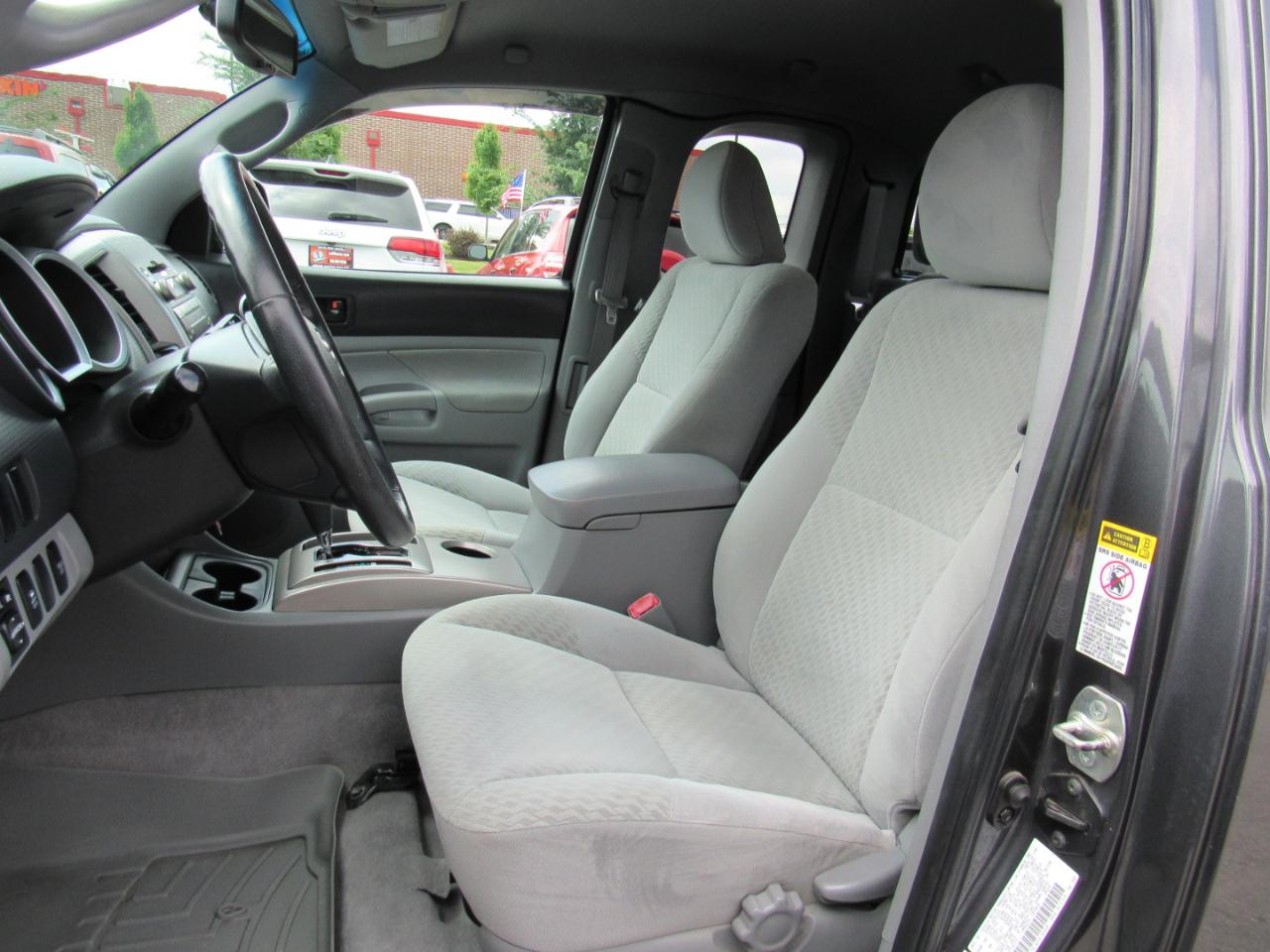 Toyota Tacoma 4WD Access Cab I4 AT SR (Natl) 2010