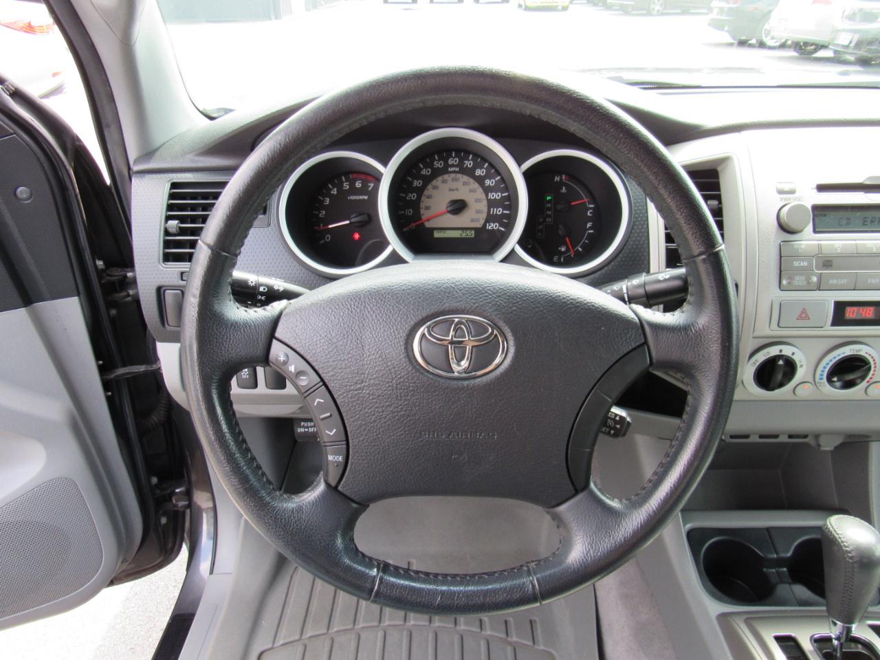 Toyota Tacoma 4WD Access Cab I4 AT SR (Natl) 2010