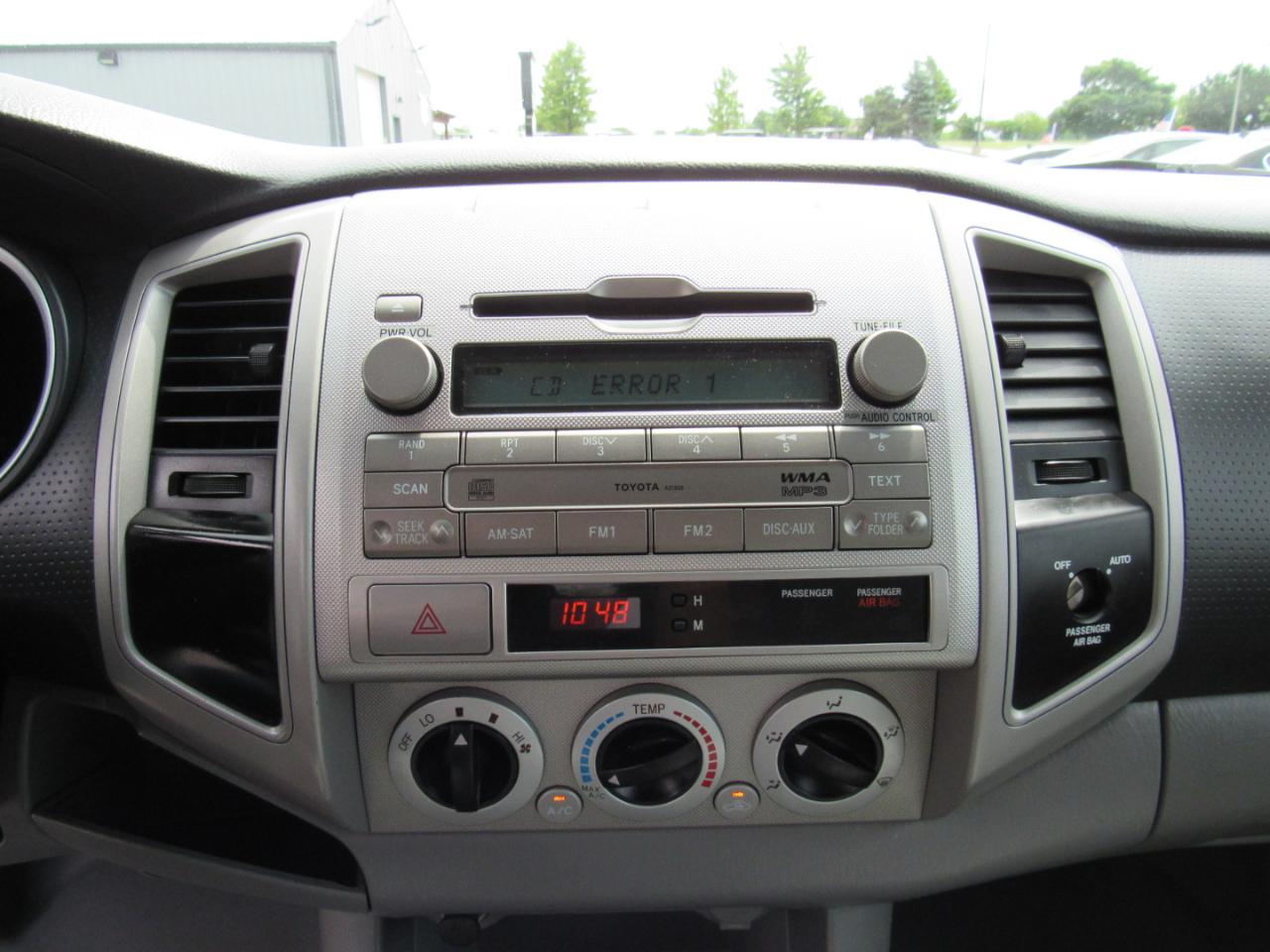 Toyota Tacoma 4WD Access Cab I4 AT SR (Natl) 2010