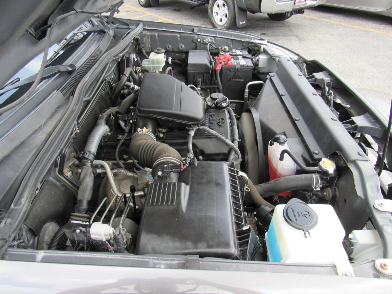 Toyota Tacoma 4WD Access Cab I4 AT SR (Natl) 2010