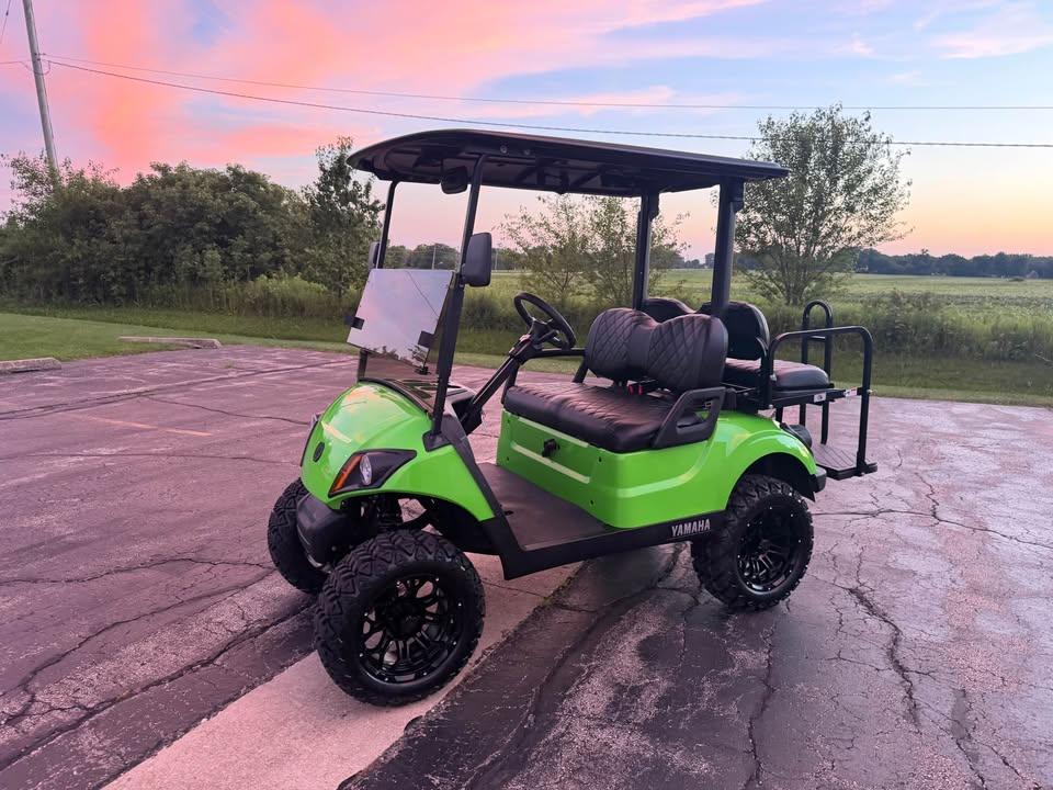 Yamaha Drive 2 EFI Gas Street Legal  2022