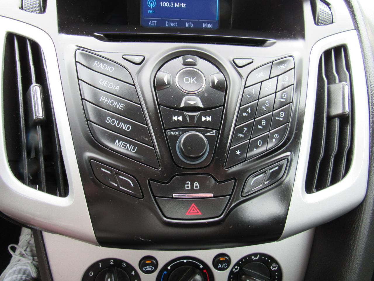Ford Focus 4dr Sdn SE 2014