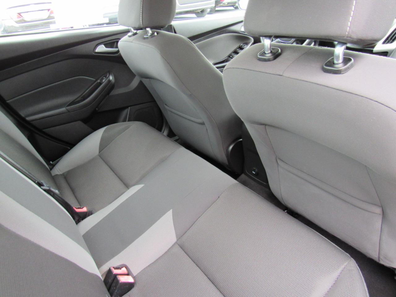 Ford Focus 4dr Sdn SE 2014