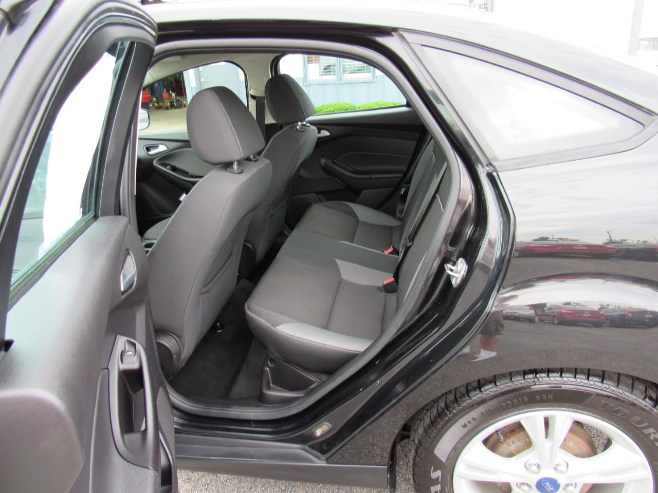 Ford Focus 4dr Sdn SE 2014