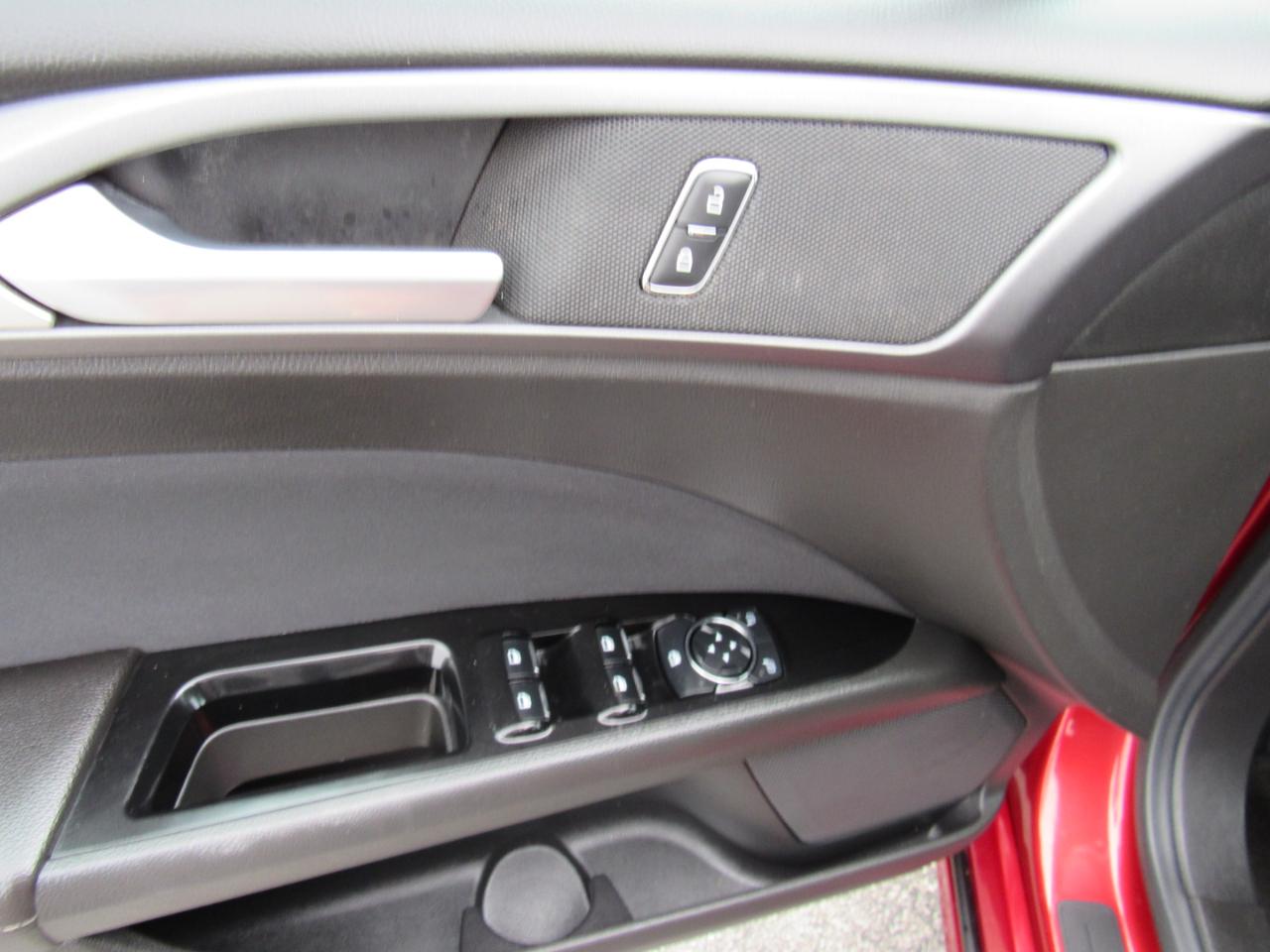 Ford Fusion 4dr Sdn SE FWD 2013