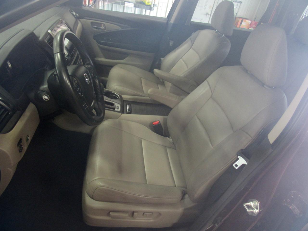 Honda Pilot AWD 4dr EX-L w/Navi 2016