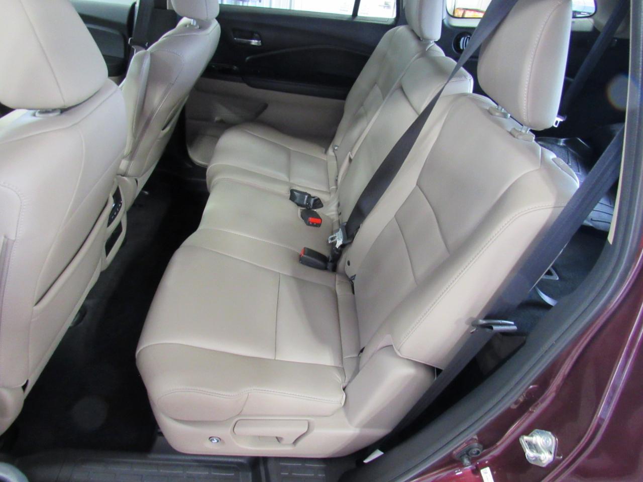 Honda Pilot AWD 4dr EX-L w/Navi 2016