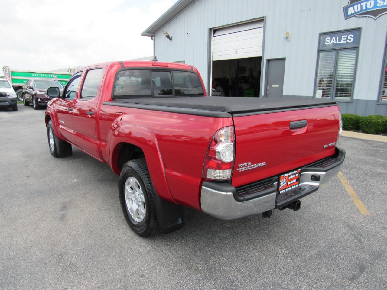 Toyota Tacoma 4WD Double Cab LB V6 AT (Natl) 2015