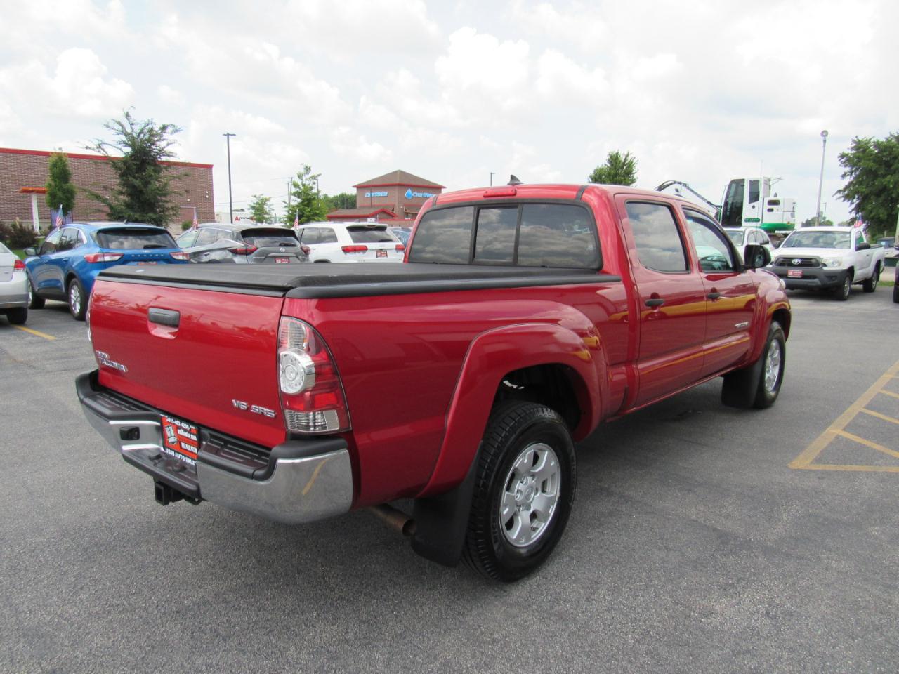 Toyota Tacoma 4WD Double Cab LB V6 AT (Natl) 2015