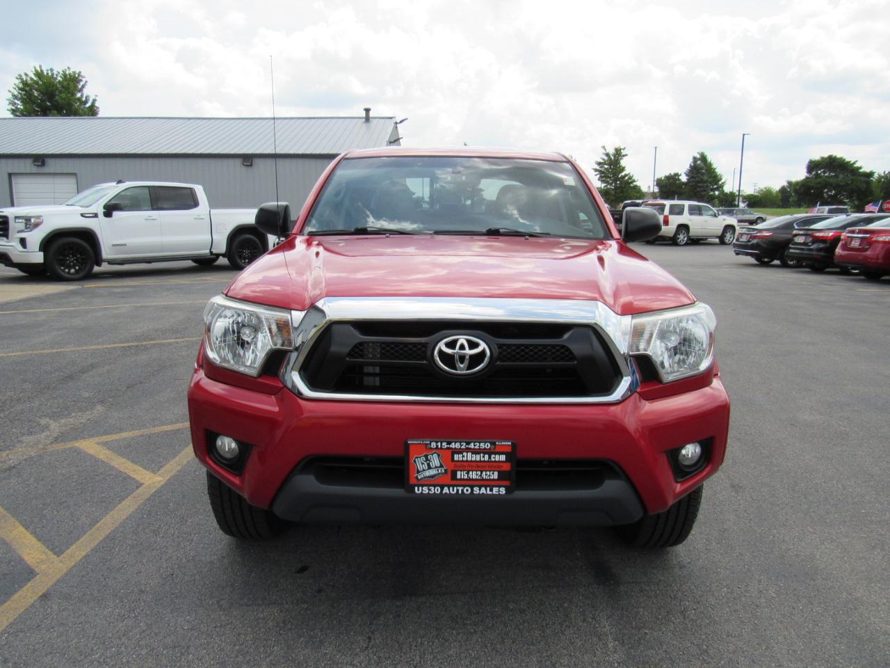Toyota Tacoma 4WD Double Cab LB V6 AT (Natl) 2015
